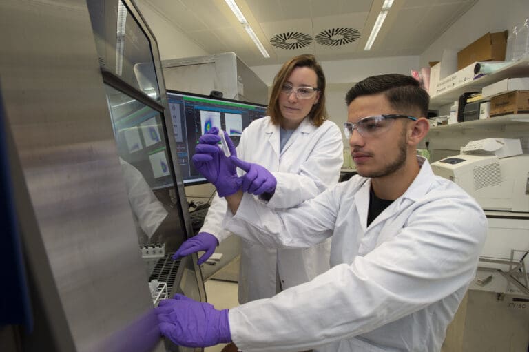 Flow Cytometry | MRC Laboratory of Molecular Biology