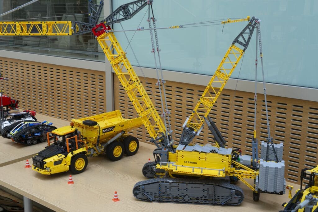 Table of model construction vehicles.