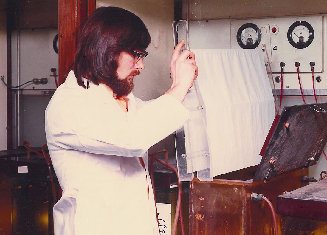 Bart Barrell in the LMB’s electrophoresis room, c. 1975