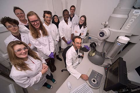 _O120386_MRC_LMB_EM-72