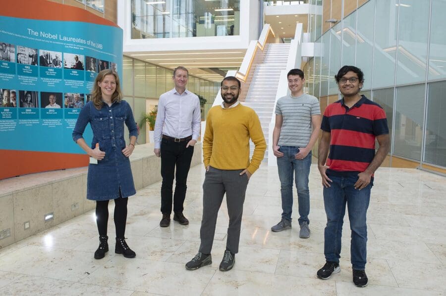 Gisela Otten, Jan Löwe, Girish Mali, Michael Jenkyn-Bedford, Vaithish Velazhahan